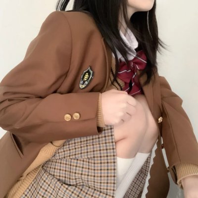 倾斜海报